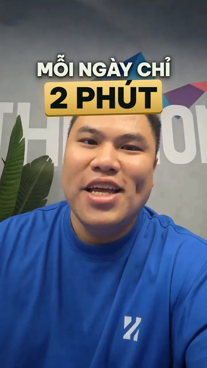 Video Nhân Võ AI: anh Nhân nói mỗi ngày chỉ 2 phút, nền xanh tiền, thẻ chữ vàng